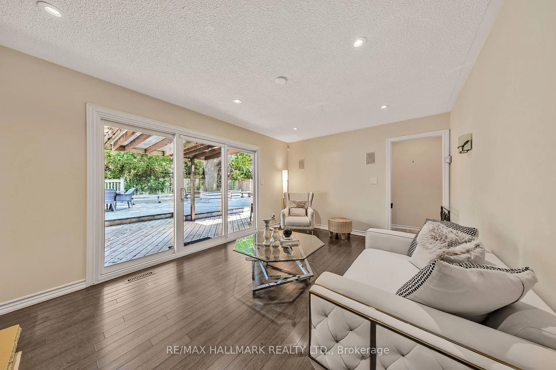 Photo 13 of Unit Main, 134 Romfield Circuit, Markham, Royal Orchard — HOMEH