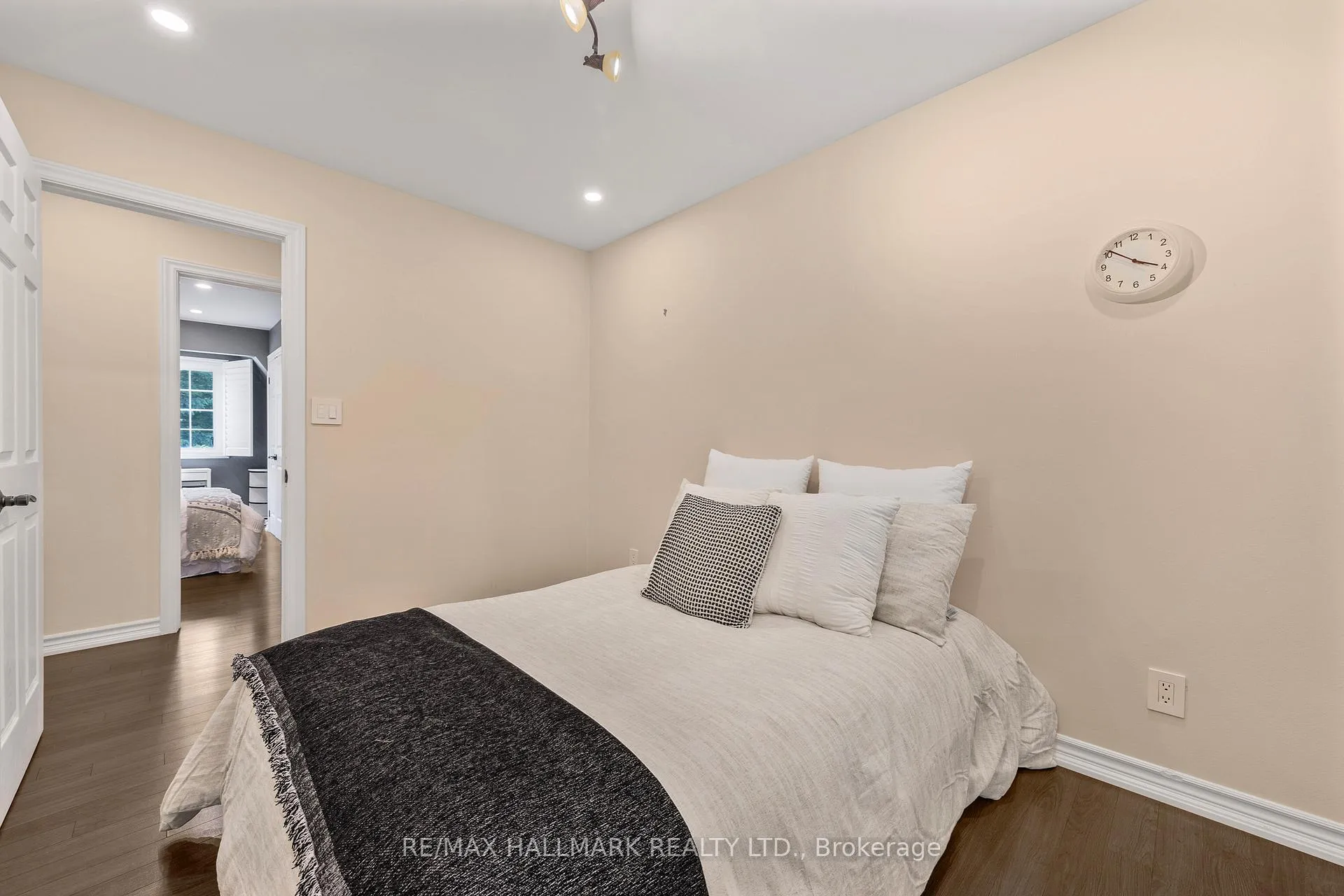 Photo 24 of Unit Main, 134 Romfield Circuit, Markham, Royal Orchard — HOMEH