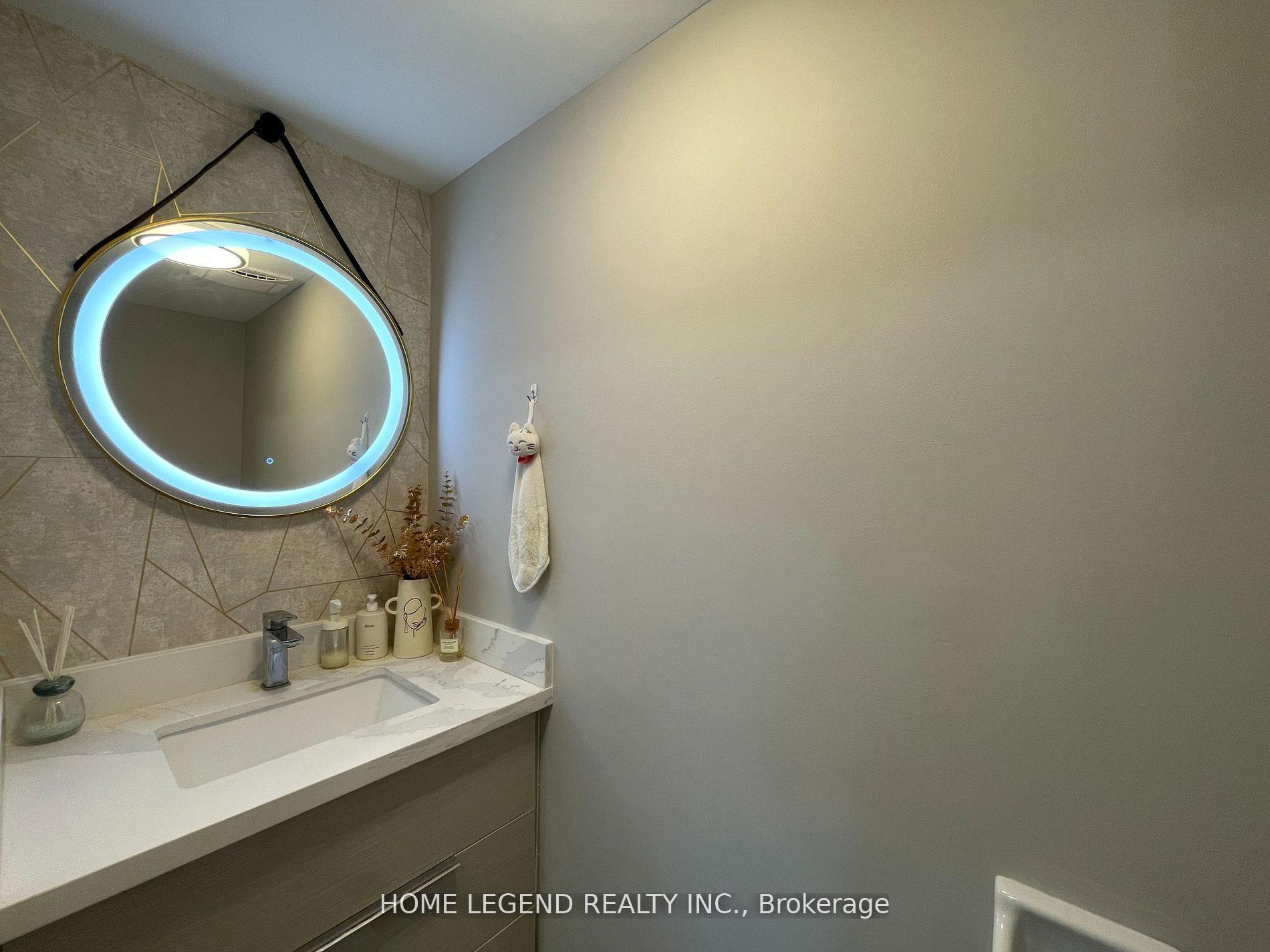 Photo 7 of 280 Stonebridge Drive, Markham, Berczy — HOMEH