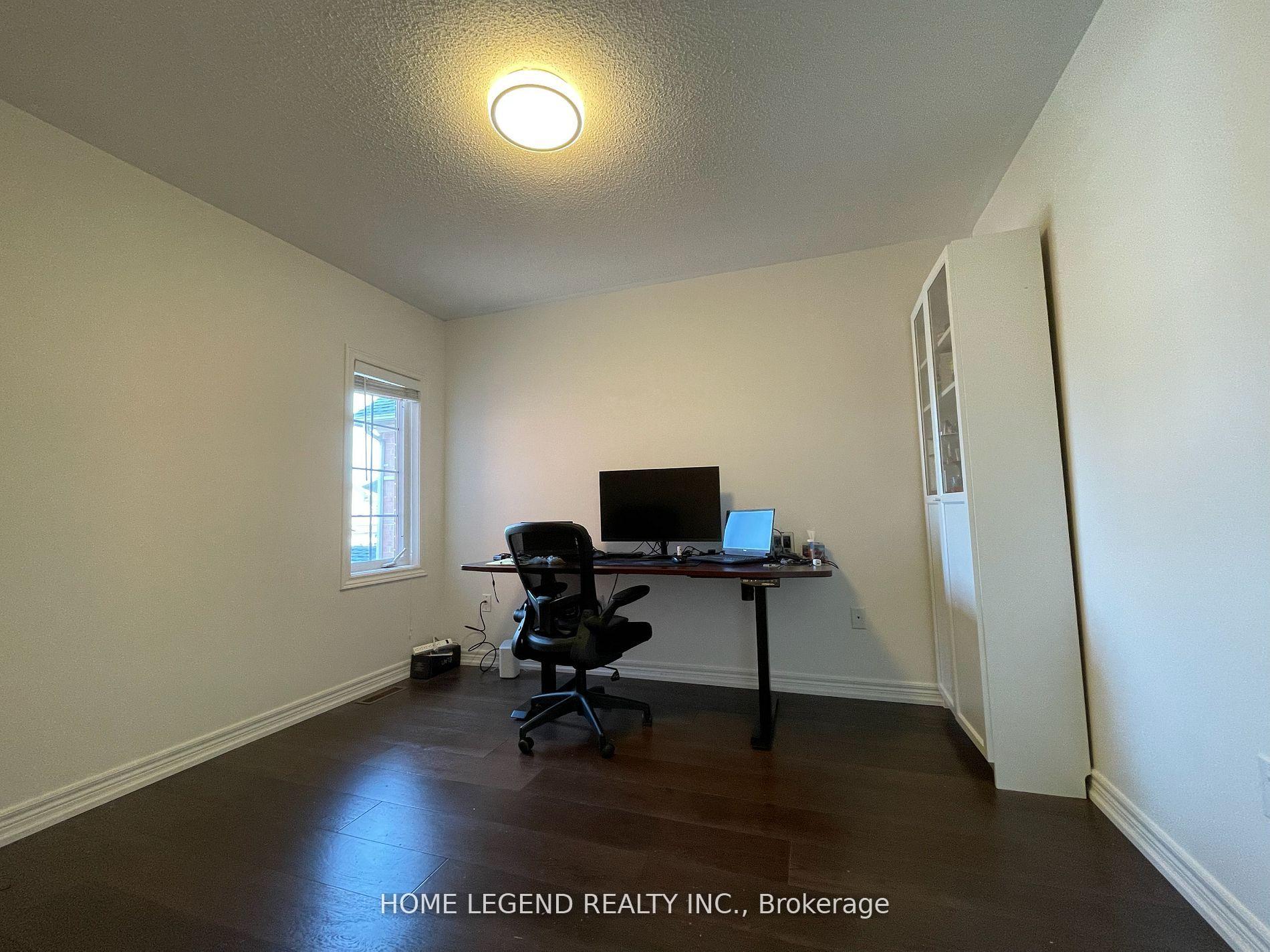 Photo 11 of 280 Stonebridge Drive, Markham, Berczy — HOMEH