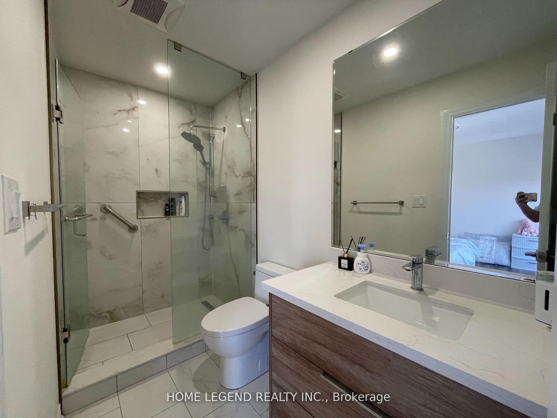 Photo 12 of 280 Stonebridge Drive, Markham, Berczy — HOMEH