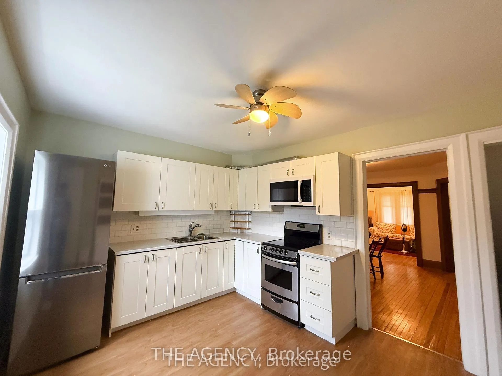 Photo 4 of 30 Falwyn Avenue, Toronto, Oakwood Village — HOMEH