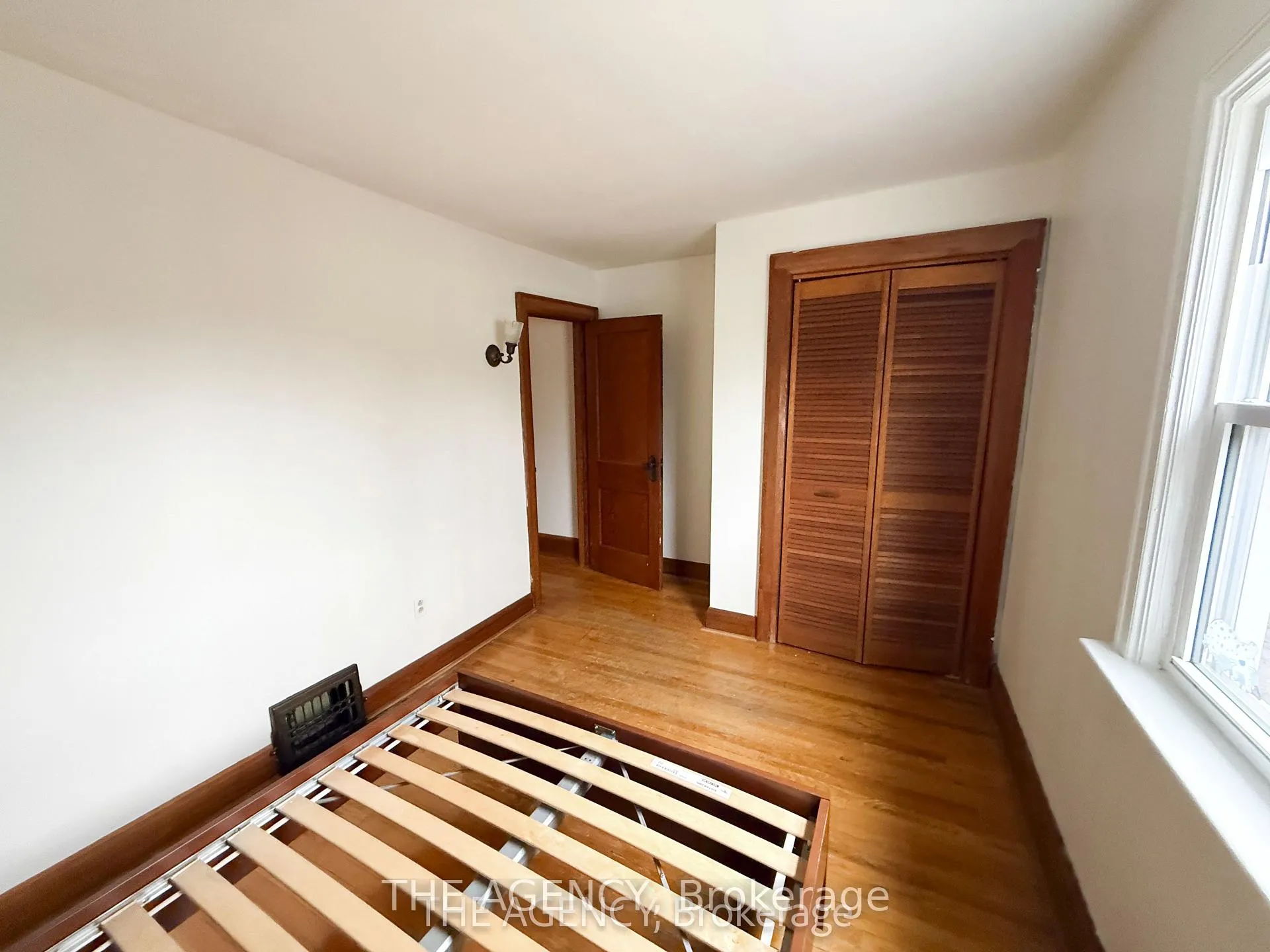Photo 8 of 30 Falwyn Avenue, Toronto, Oakwood Village — HOMEH