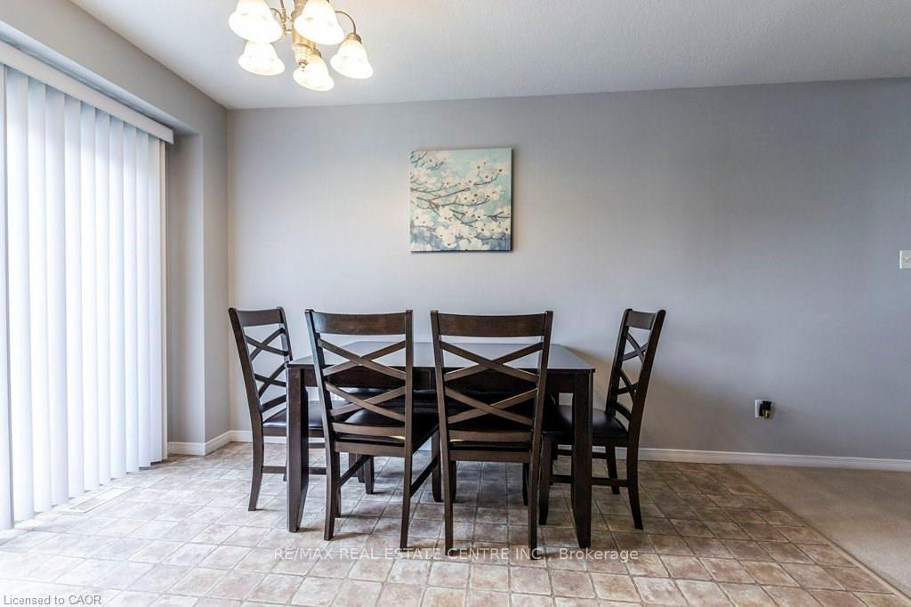 Photo 10 of 316 Parkvale Drive, Kitchener — HOMEH