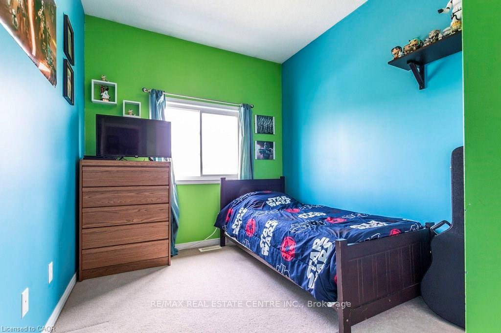 Photo 22 of 316 Parkvale Drive, Kitchener — HOMEH