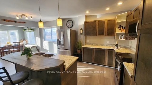 Photo 11 of 38 Frank Street, Oshawa, Lakeview — HOMEH