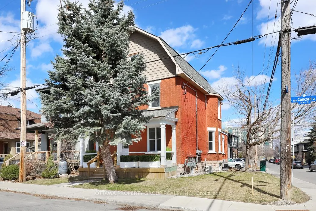 Front of Unit C, 149 Concord Street