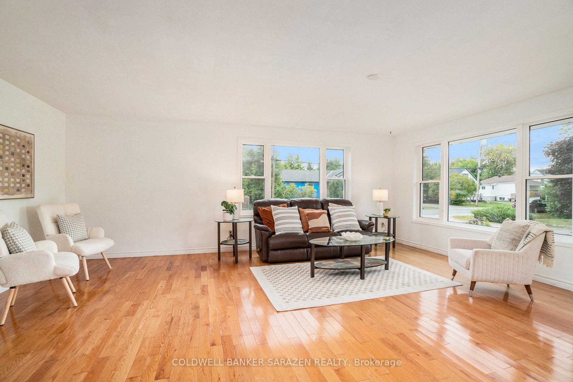 Photo 7 of 20 Moore Street, McNab/Braeside, Mcnab/Braeside Twps — HOMEH