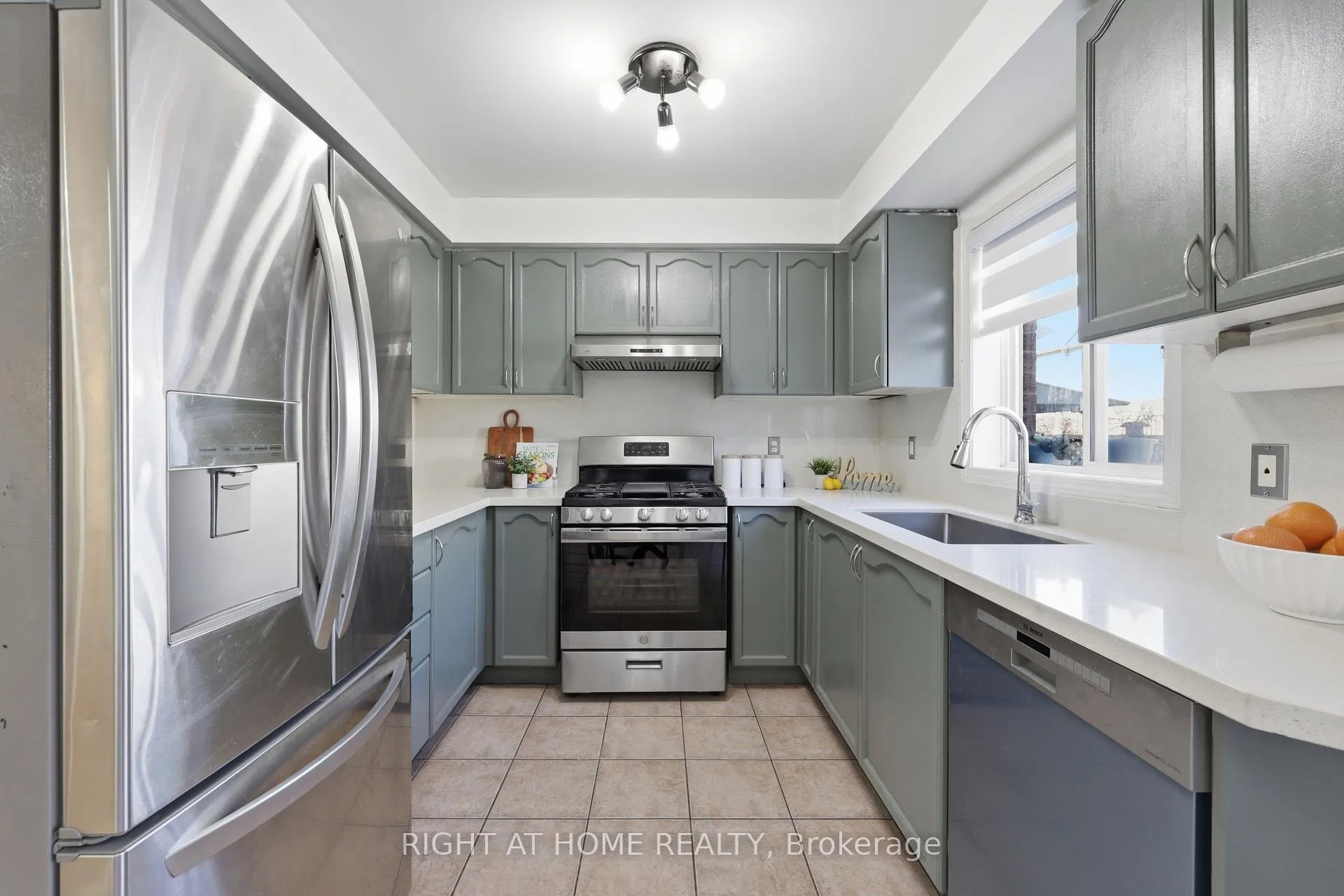 Photo 11 of 111 Gollins Drive, Milton, Dempsey — HOMEH