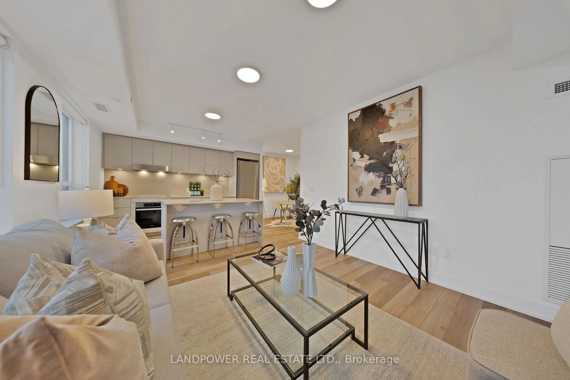 Photo 4 of Unit 1702, 9 Clegg Road, Markham, Unionville — HOMEH