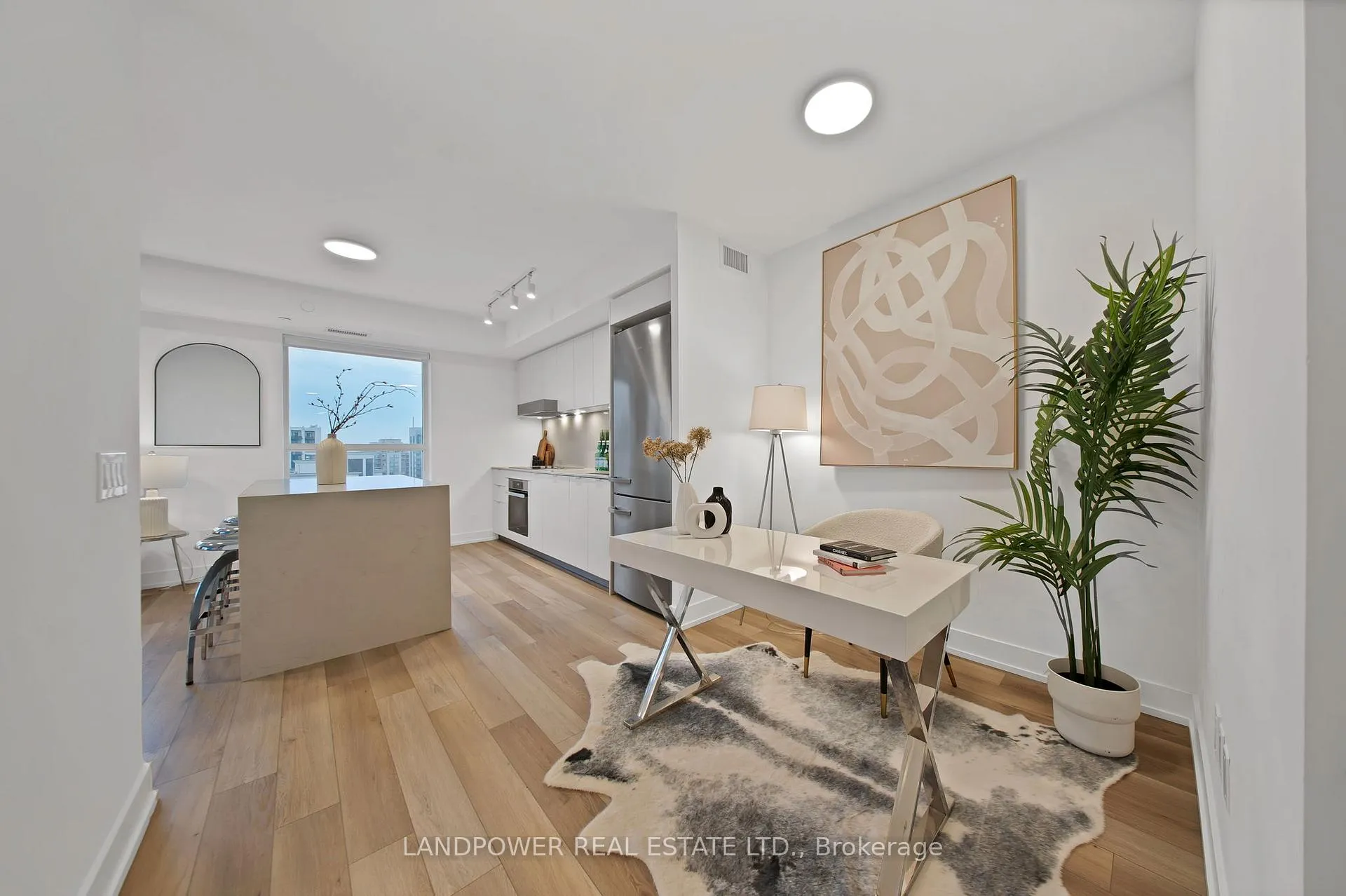 Photo 5 of Unit 1702, 9 Clegg Road, Markham, Unionville — HOMEH