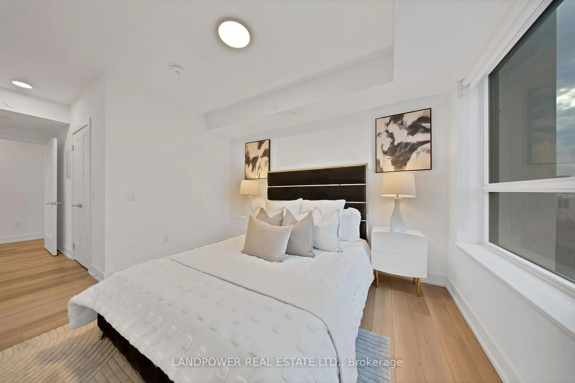 Photo 13 of Unit 1702, 9 Clegg Road, Markham, Unionville — HOMEH