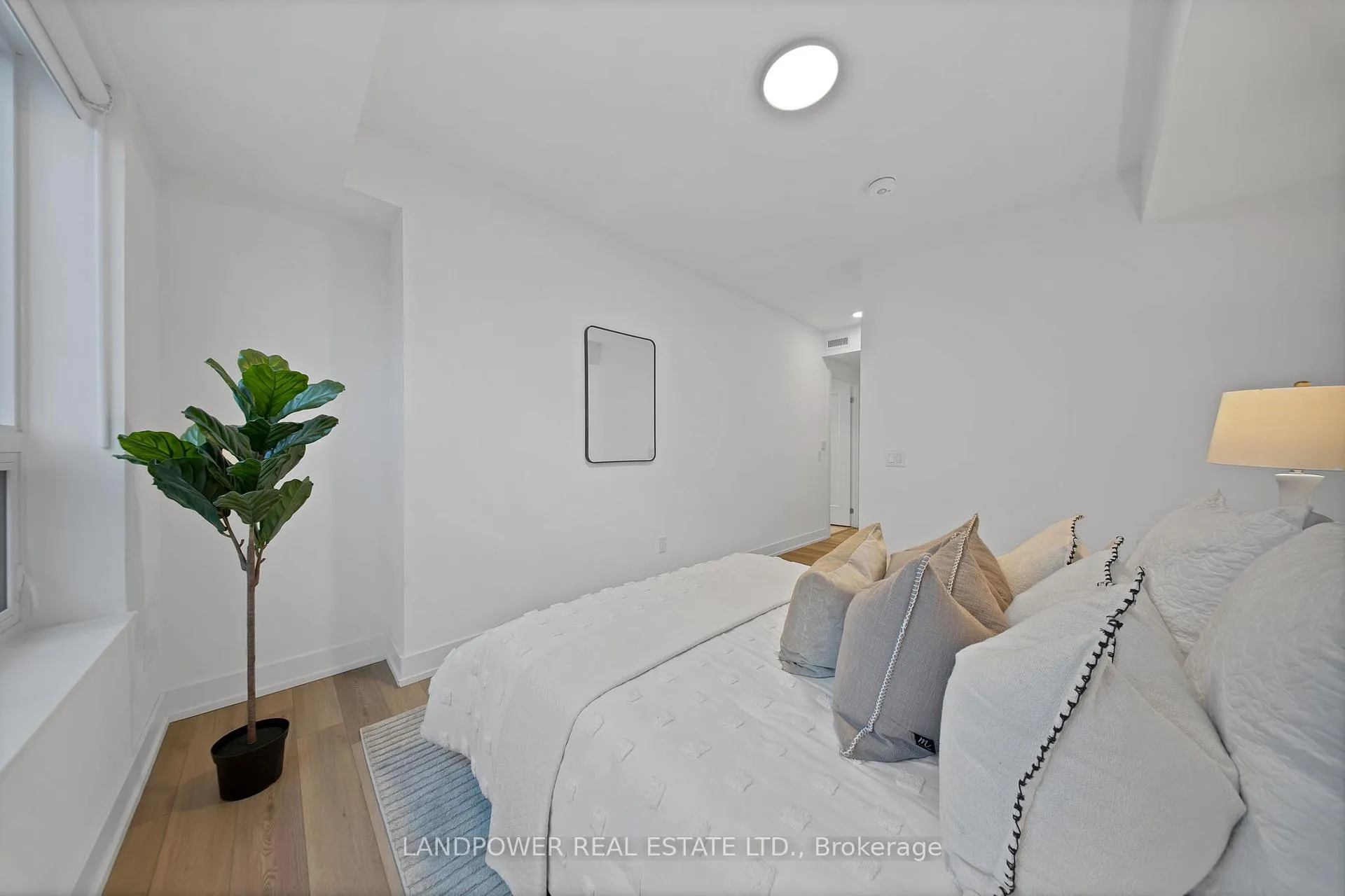Photo 19 of Unit 1702, 9 Clegg Road, Markham, Unionville — HOMEH