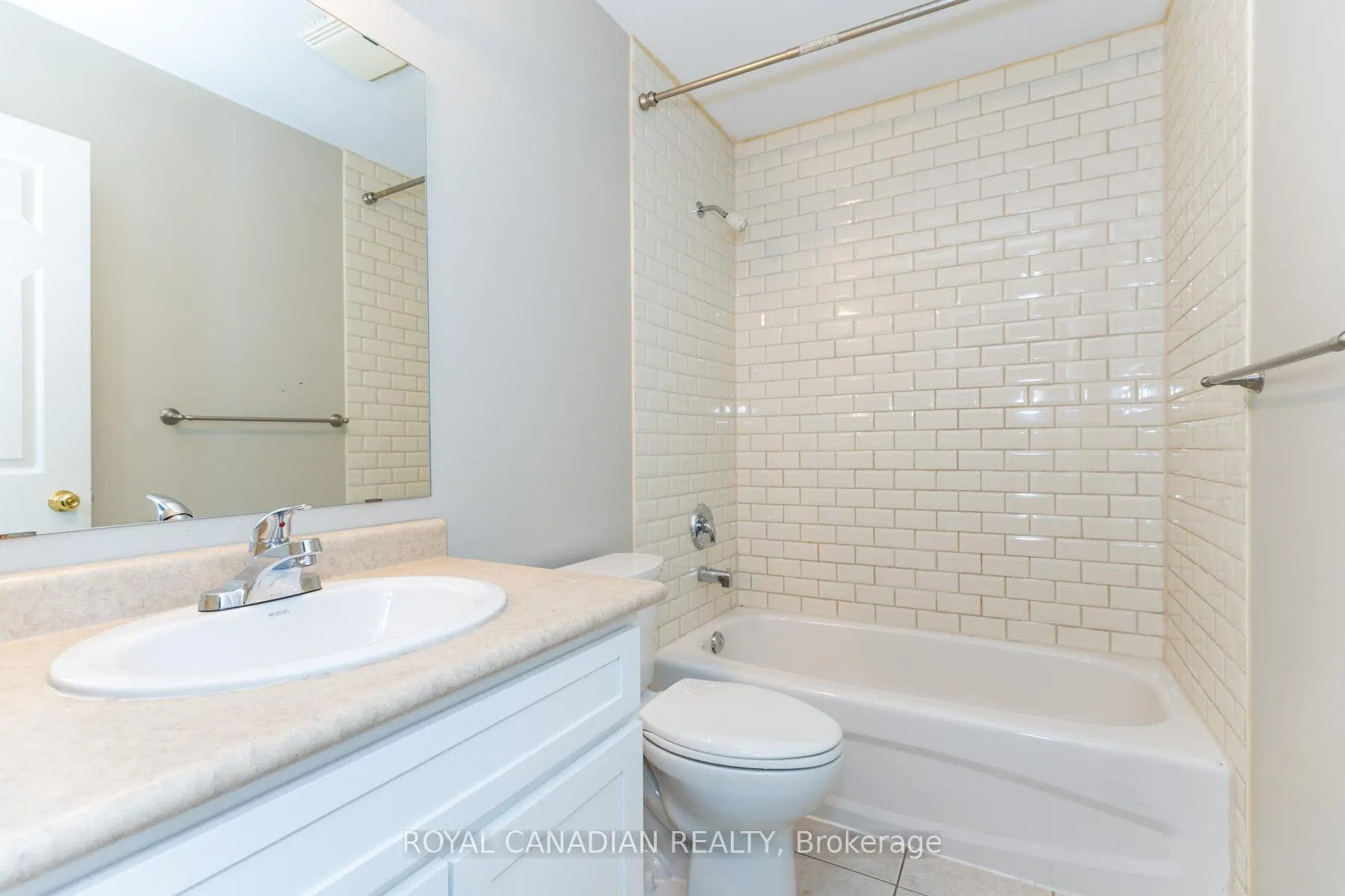 Photo 10 of 159 Harrongate Place, Whitby, Taunton North — HOMEH