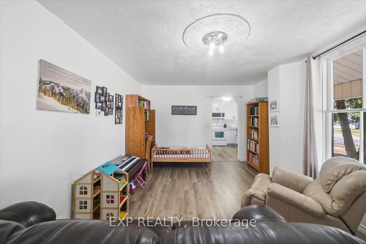Photo 24 of 36 Cedar Street, Aylmer — HOMEH