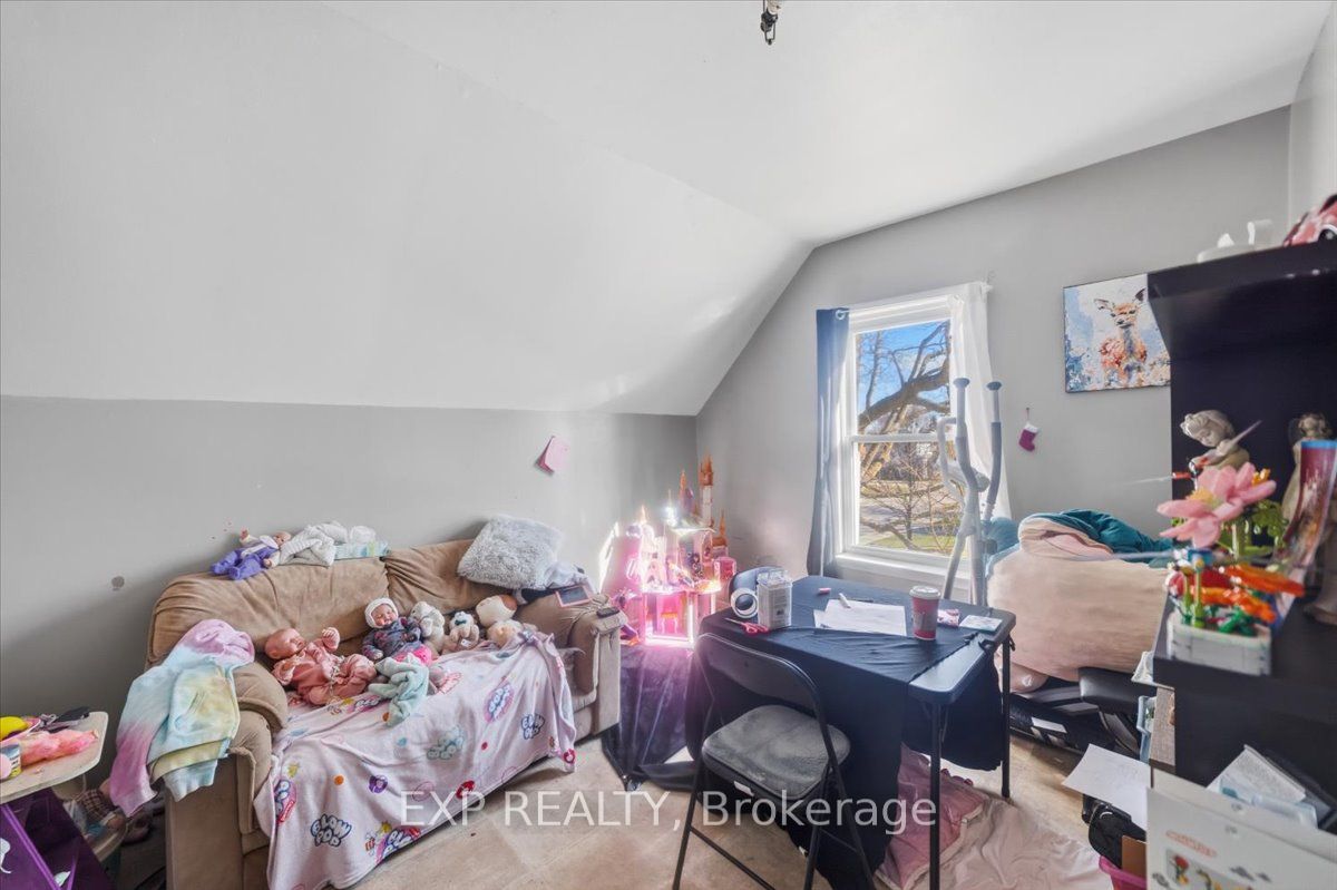 Photo 17 of 36 Cedar Street, Aylmer — HOMEH