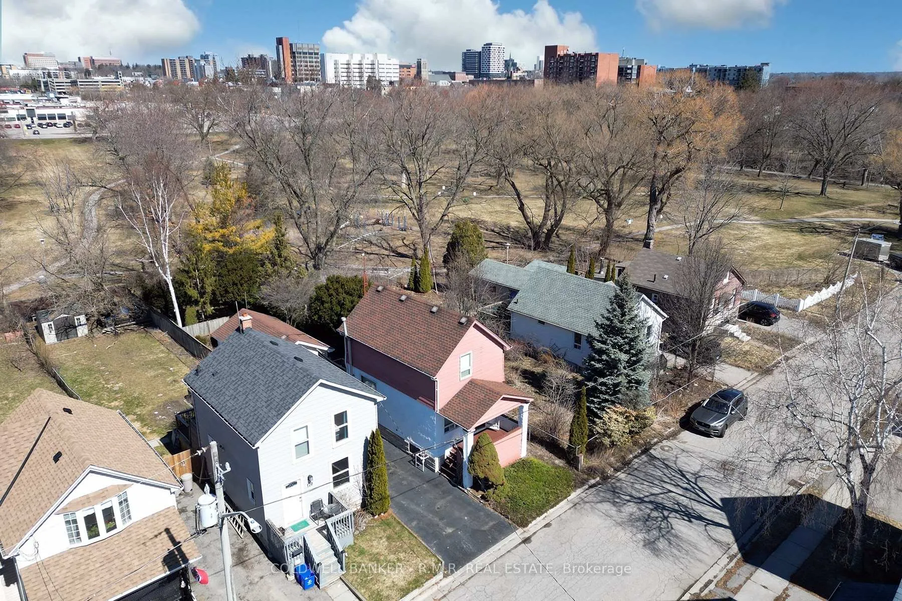 Photo 5 of 168 Elliott Avenue, Oshawa, Vanier — HOMEH