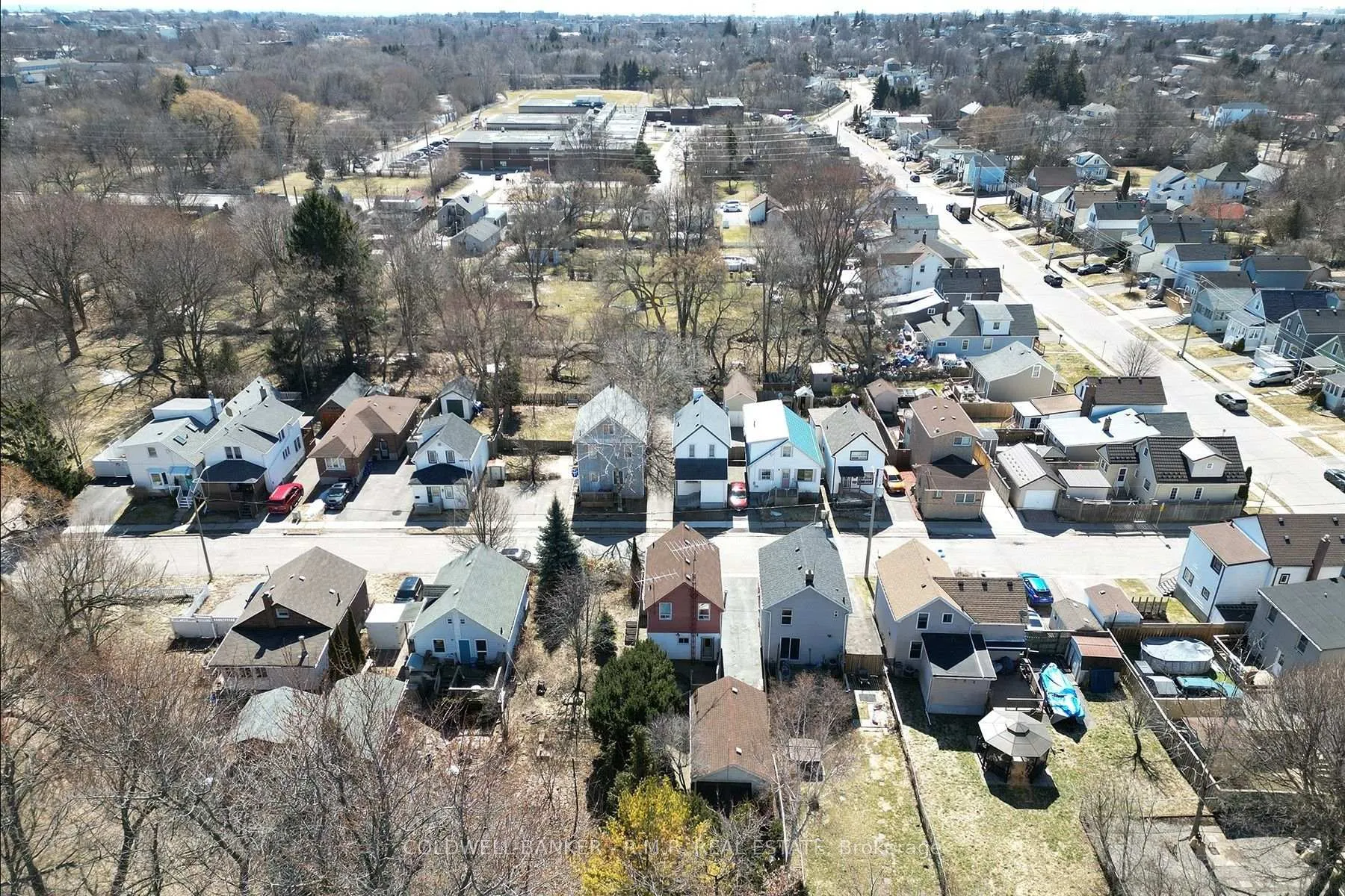 Photo 25 of 168 Elliott Avenue, Oshawa, Vanier — HOMEH