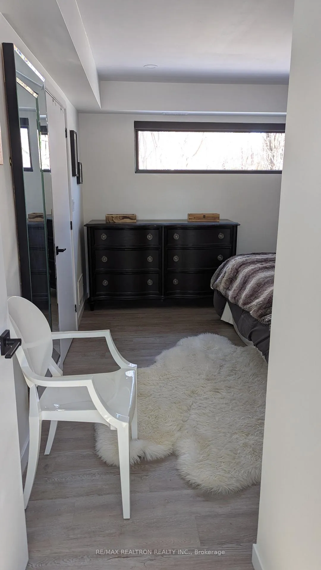 Photo 6 of Unit 1, 35 Albert Street, Barrie, City Centre — HOMEH