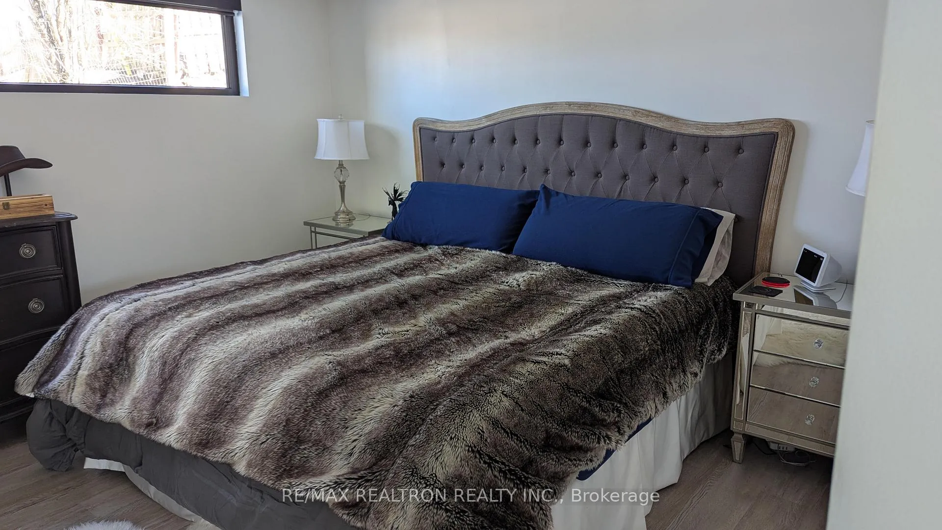 Photo 7 of Unit 1, 35 Albert Street, Barrie, City Centre — HOMEH