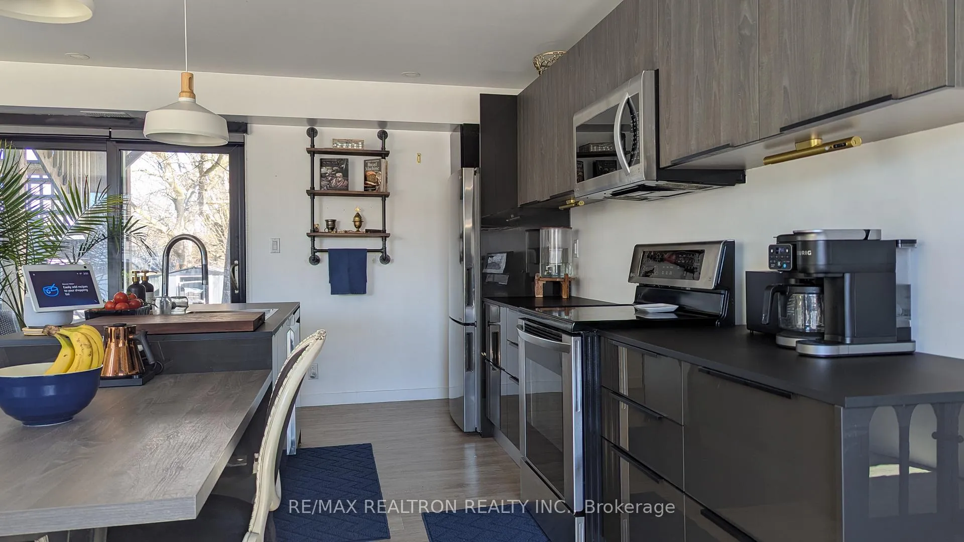 Photo 12 of Unit 1, 35 Albert Street, Barrie, City Centre — HOMEH