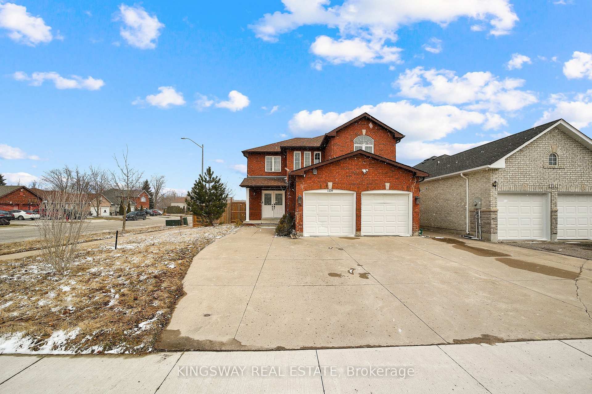 Photo 1 of 1139 Oriole Crescent, Innisfil, Alcona — HOMEH