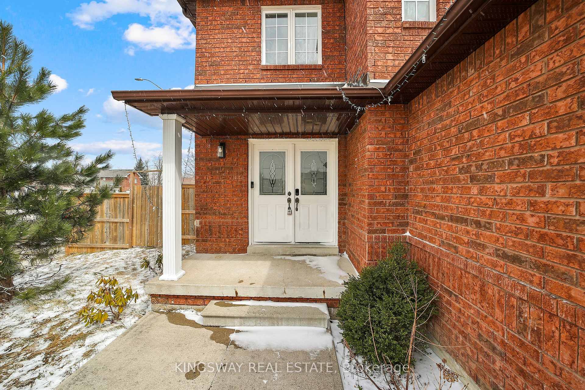 Photo 5 of 1139 Oriole Crescent, Innisfil, Alcona — HOMEH