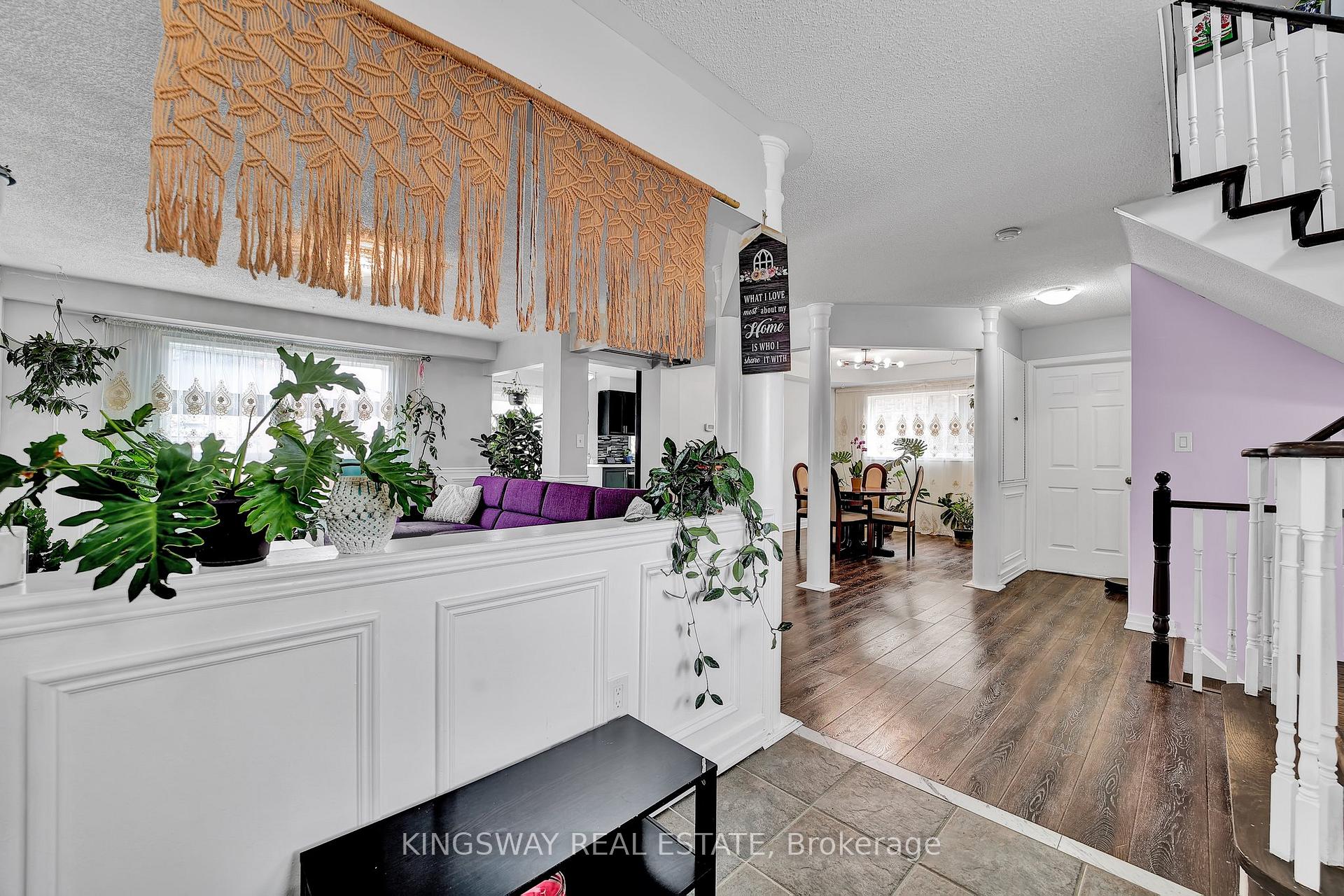 Photo 9 of 1139 Oriole Crescent, Innisfil, Alcona — HOMEH