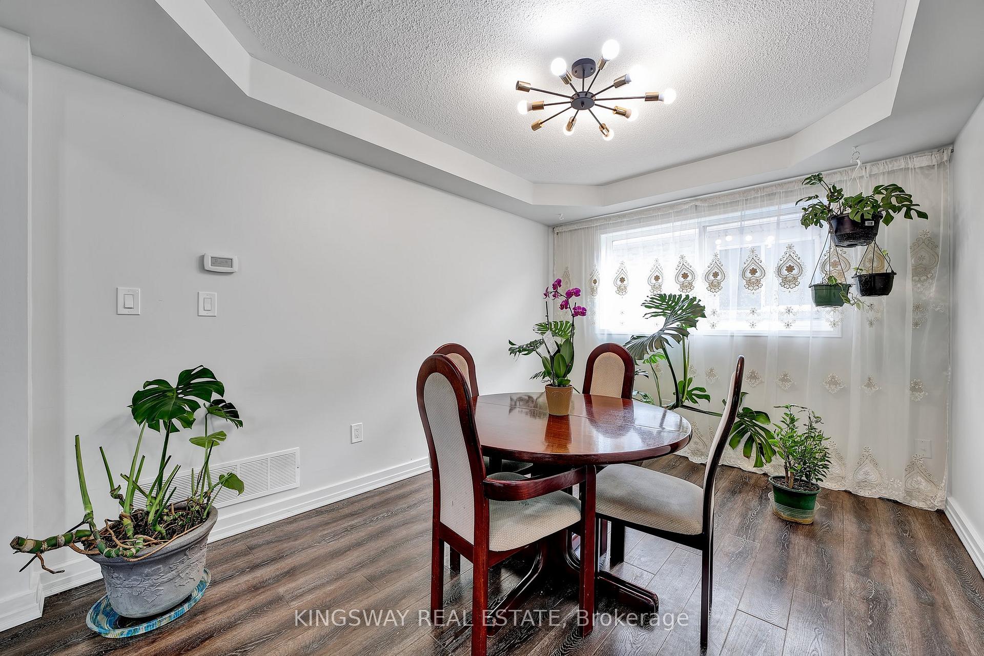 Photo 11 of 1139 Oriole Crescent, Innisfil, Alcona — HOMEH