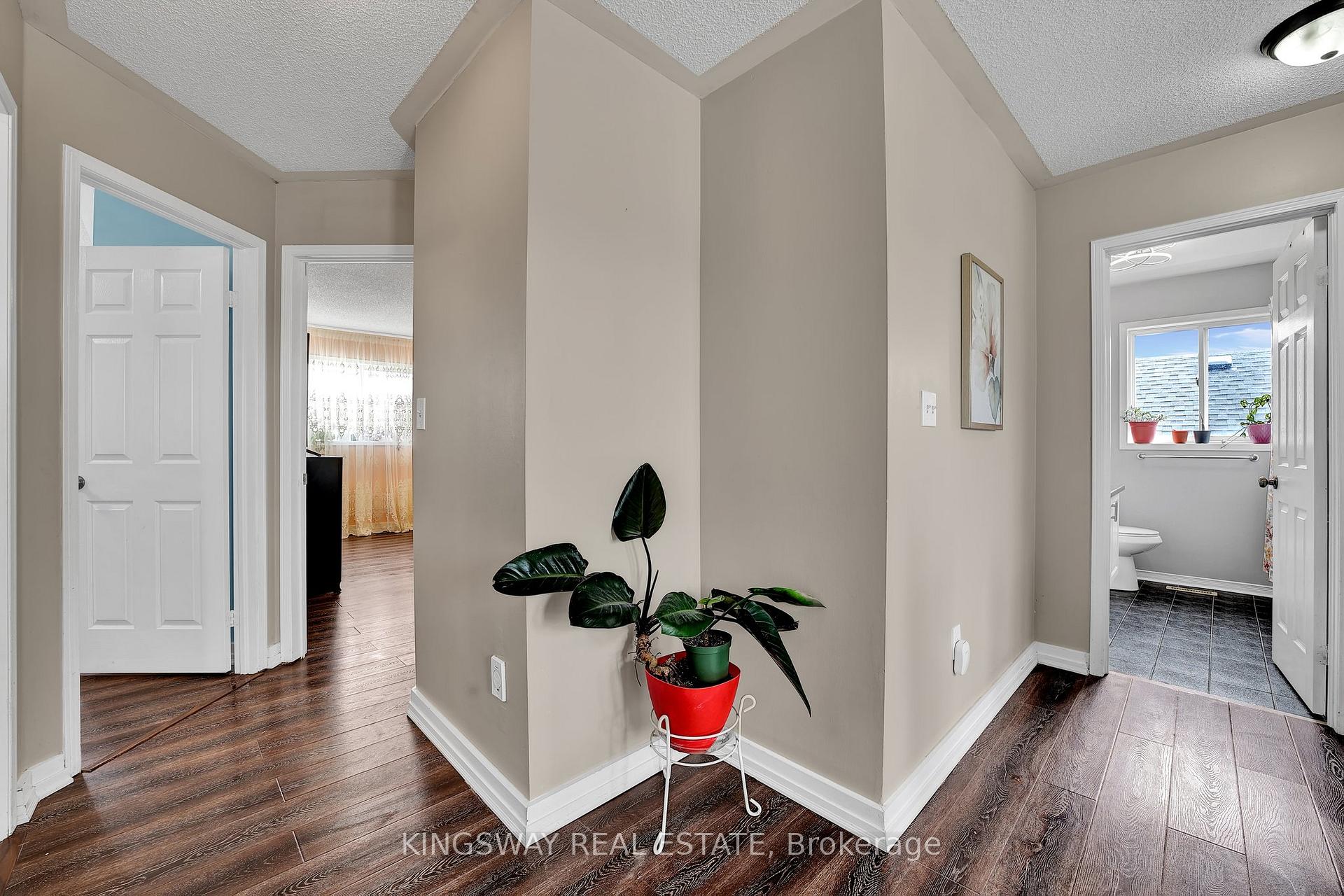 Photo 21 of 1139 Oriole Crescent, Innisfil, Alcona — HOMEH