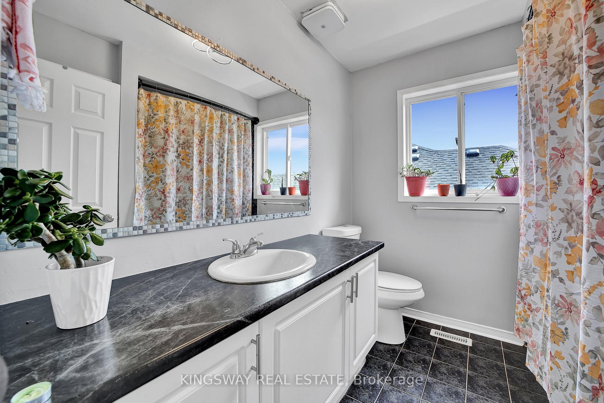 Photo 24 of 1139 Oriole Crescent, Innisfil, Alcona — HOMEH