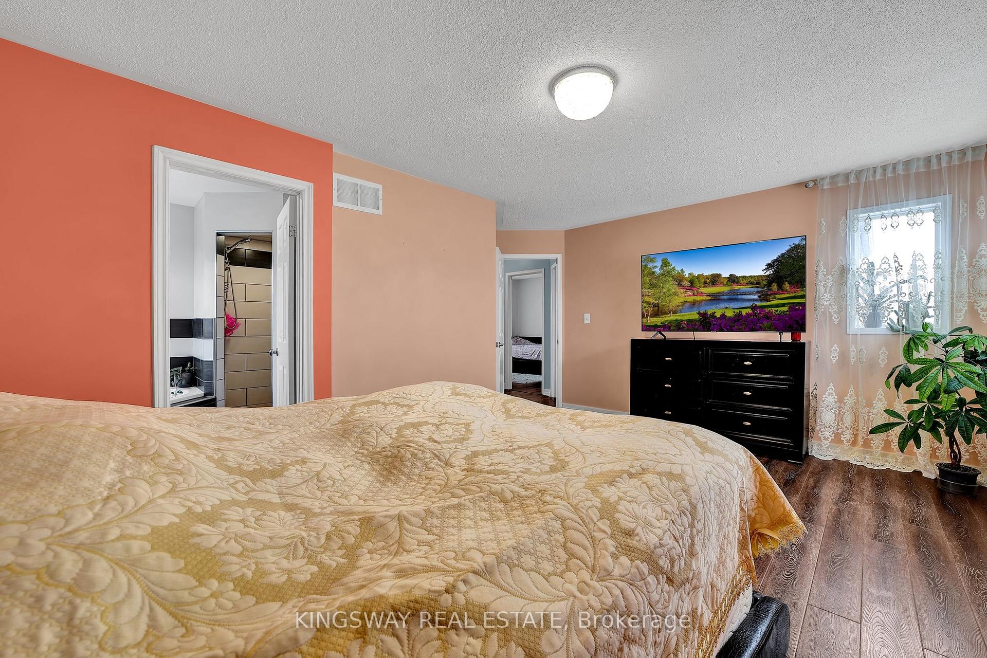 Photo 31 of 1139 Oriole Crescent, Innisfil, Alcona — HOMEH