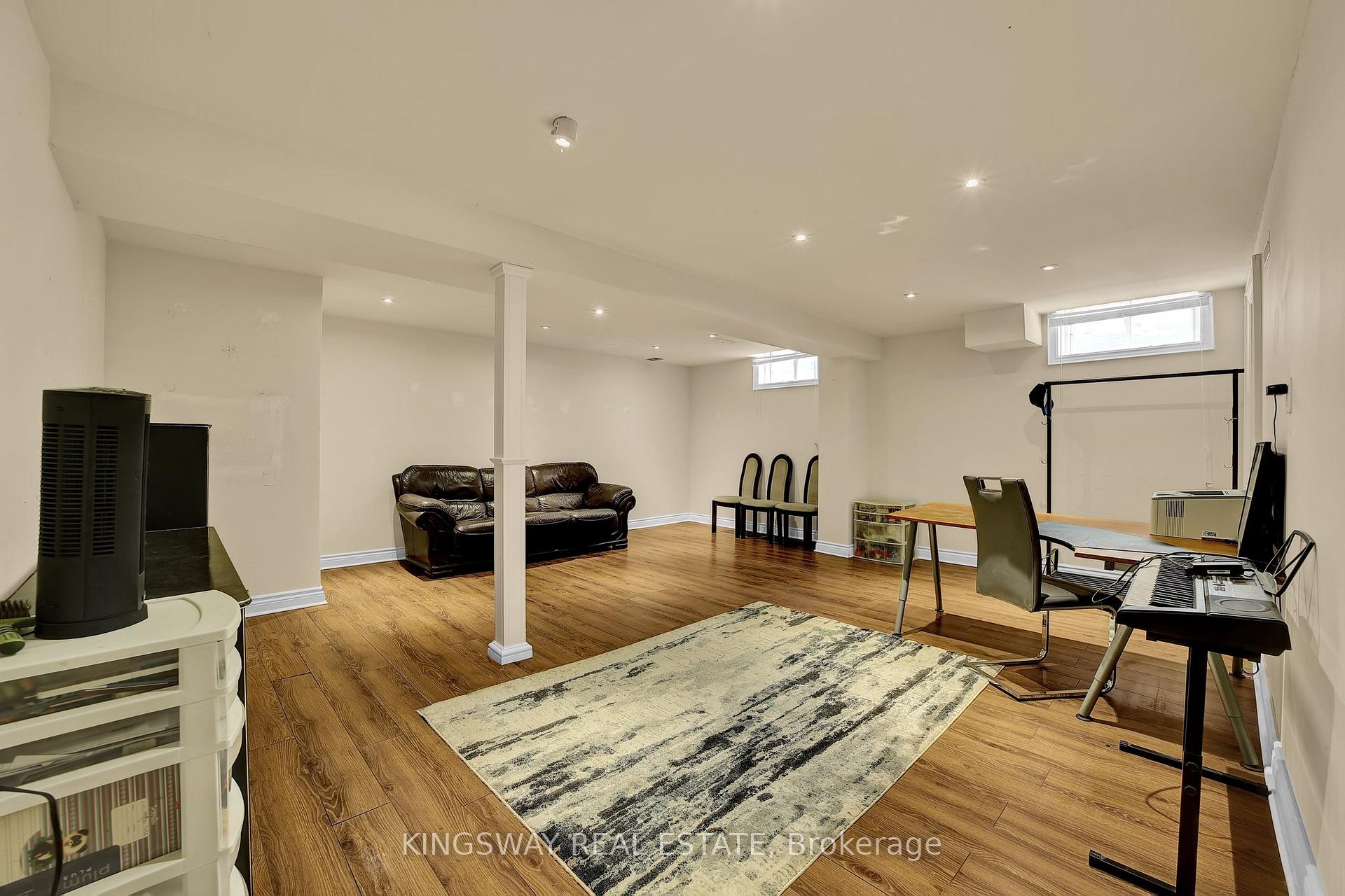 Photo 35 of 1139 Oriole Crescent, Innisfil, Alcona — HOMEH