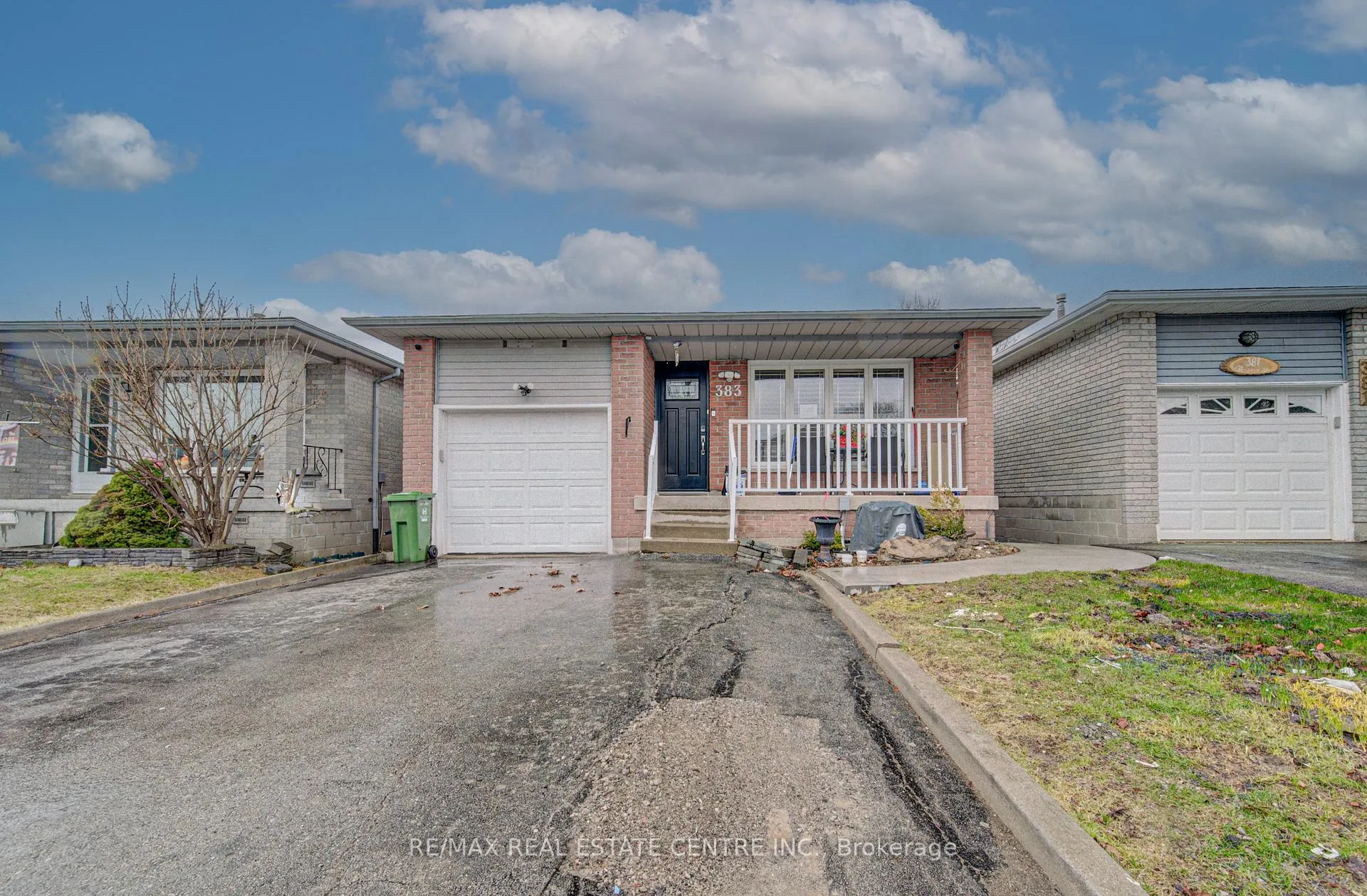 Photo 2 of 383 Rexford Drive, Hamilton, Randall — HOMEH