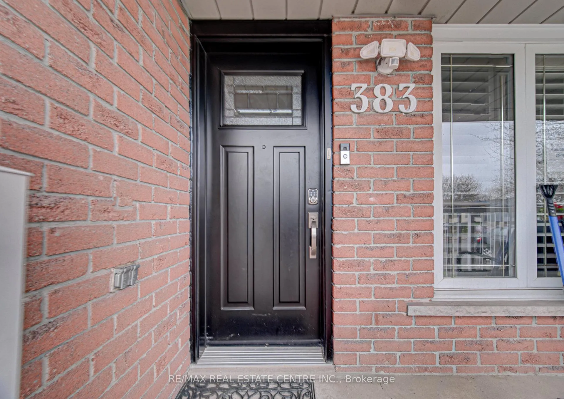 Photo 4 of 383 Rexford Drive, Hamilton, Randall — HOMEH