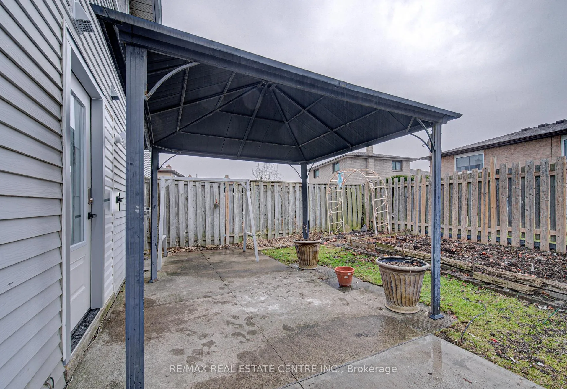 Photo 23 of 383 Rexford Drive, Hamilton, Randall — HOMEH