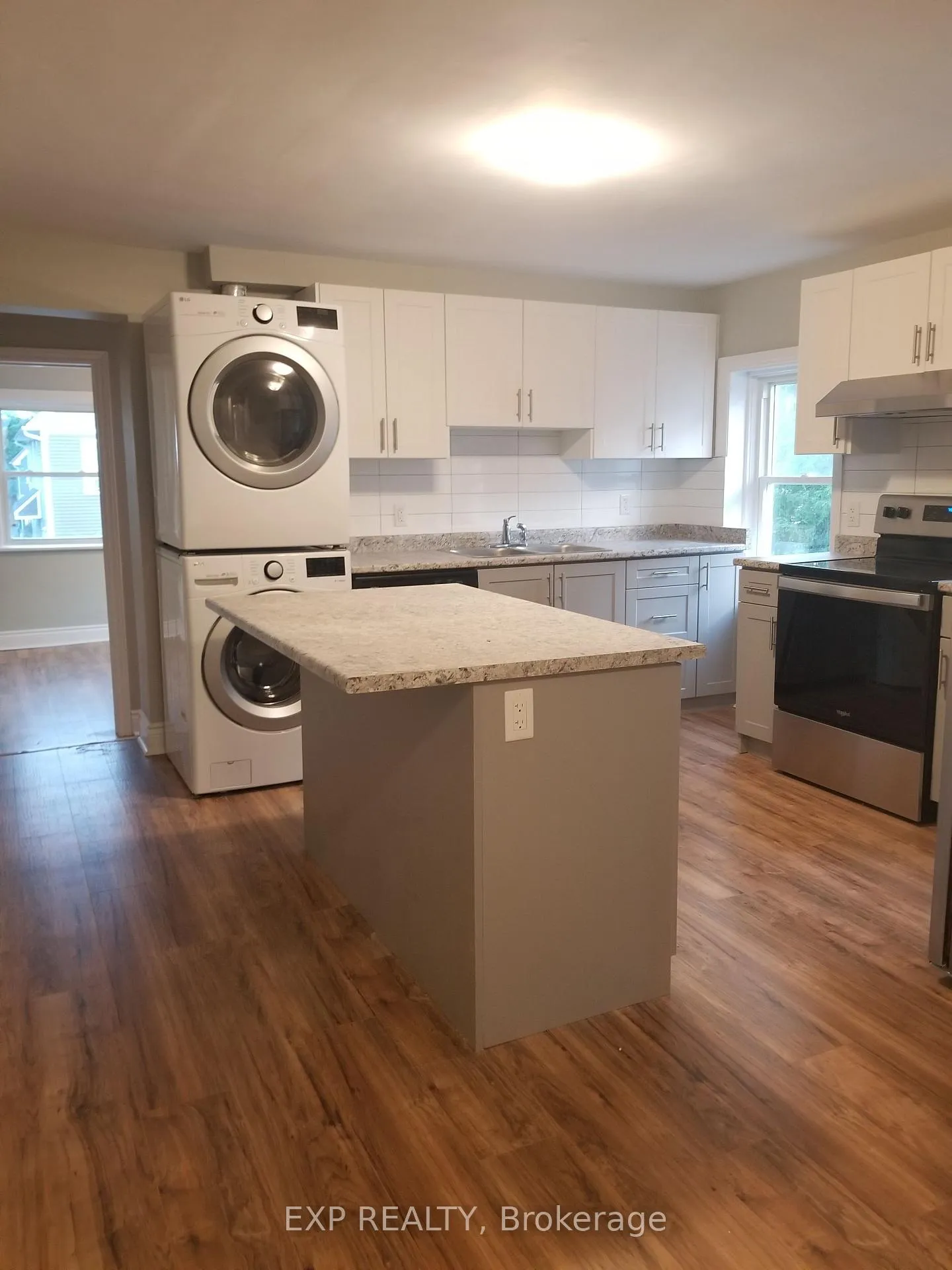 Photo 3 of Unit 2, 92 Norman Street, Ottawa, West Centre Town — HOMEH