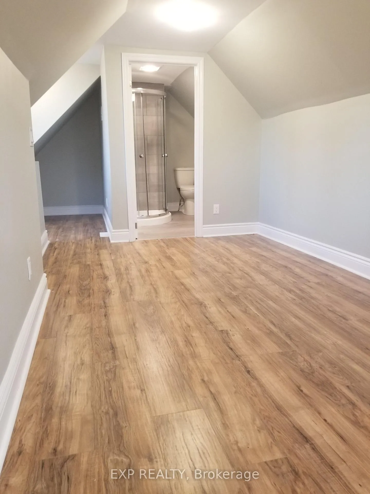 Photo 6 of Unit 2, 92 Norman Street, Ottawa, West Centre Town — HOMEH