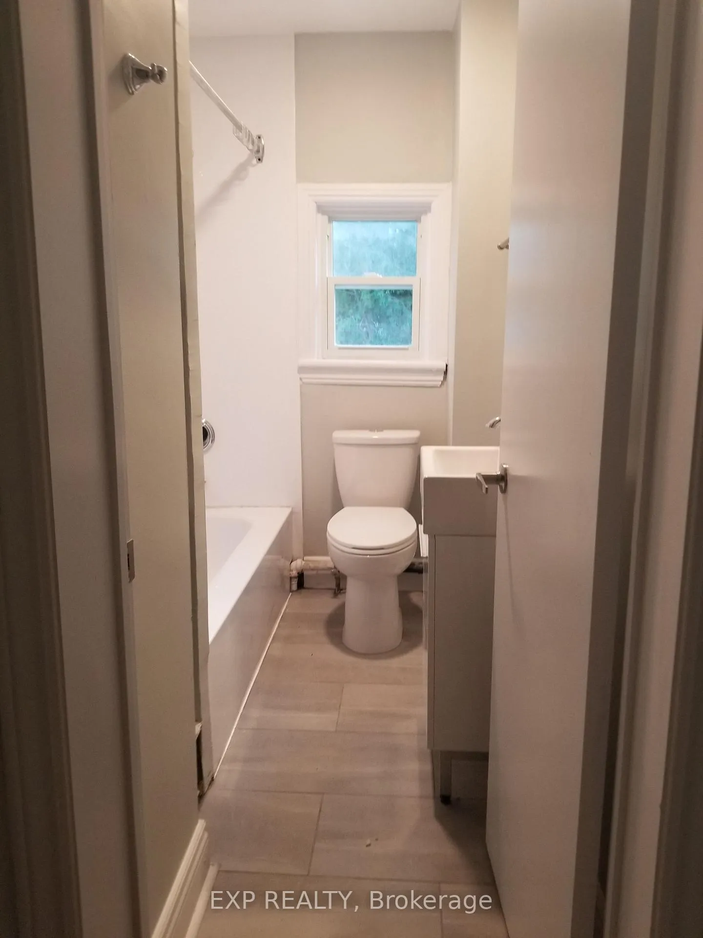 Photo 7 of Unit 2, 92 Norman Street, Ottawa, West Centre Town — HOMEH