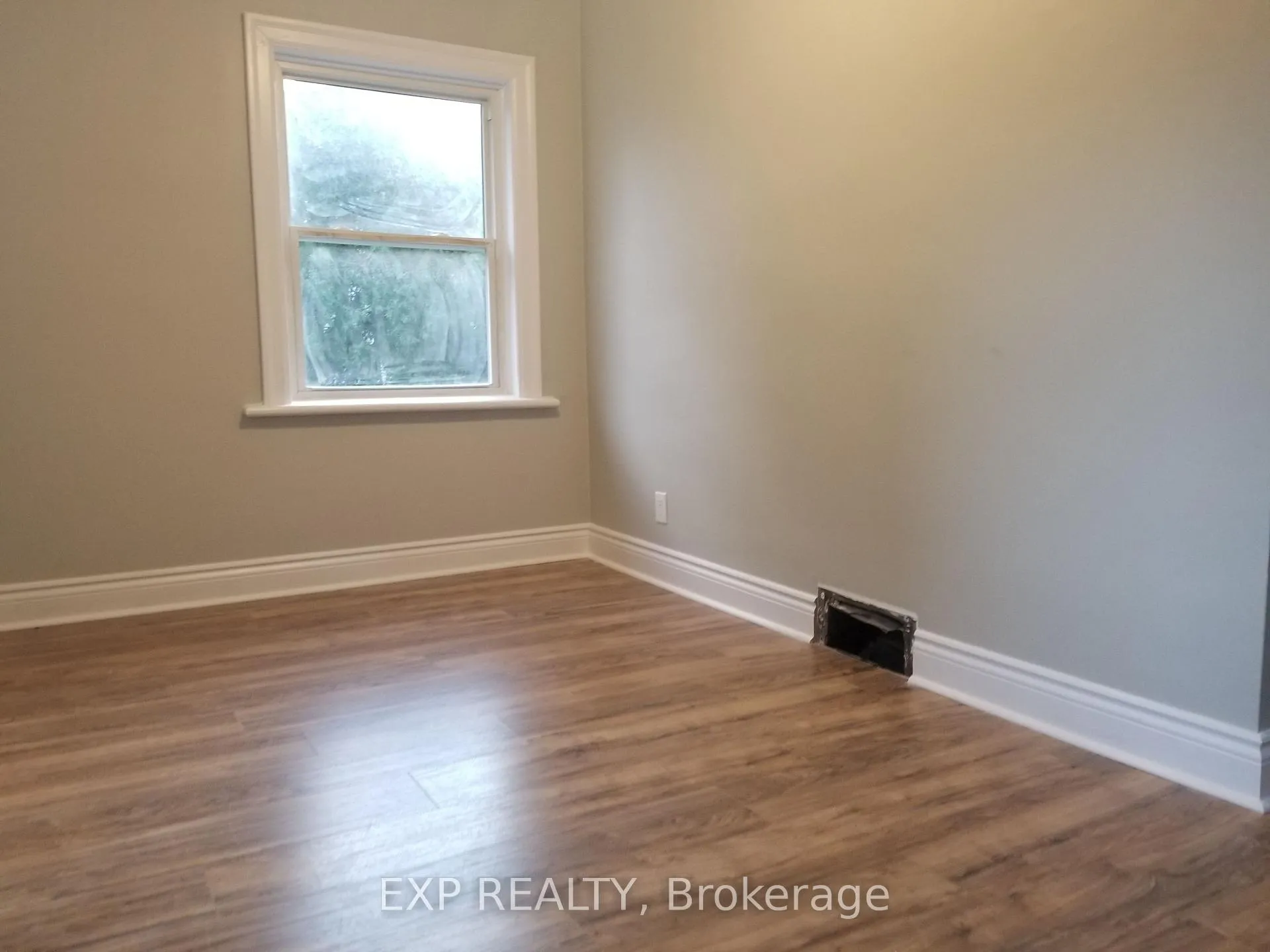 Photo 8 of Unit 2, 92 Norman Street, Ottawa, West Centre Town — HOMEH