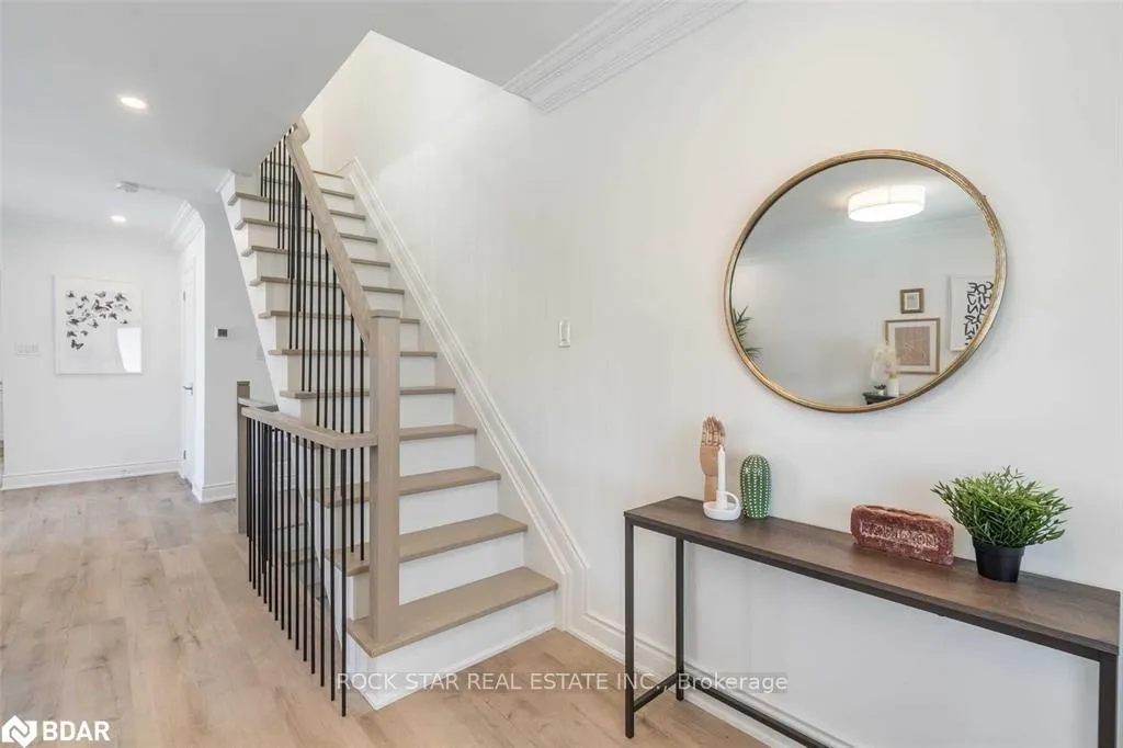 Photo 3 of Unit UPPER, 1 Edward Street, Hamilton, Stipley — HOMEH