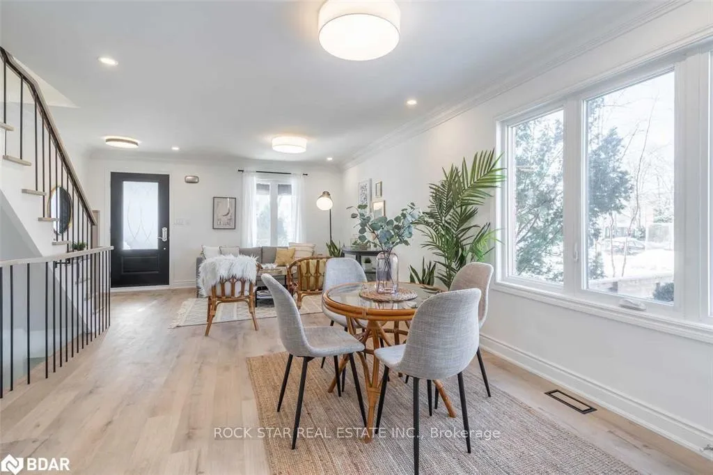 Photo 5 of Unit UPPER, 1 Edward Street, Hamilton, Stipley — HOMEH