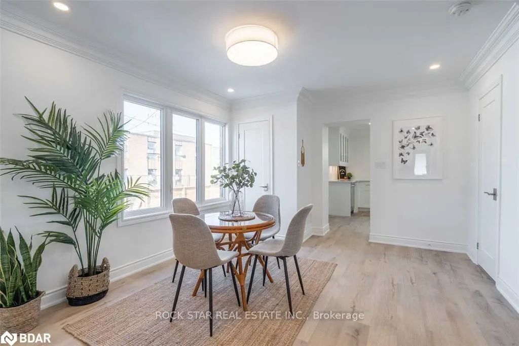 Photo 6 of Unit UPPER, 1 Edward Street, Hamilton, Stipley — HOMEH
