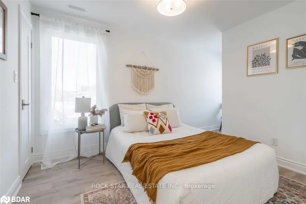 Photo 14 of Unit UPPER, 1 Edward Street, Hamilton, Stipley — HOMEH
