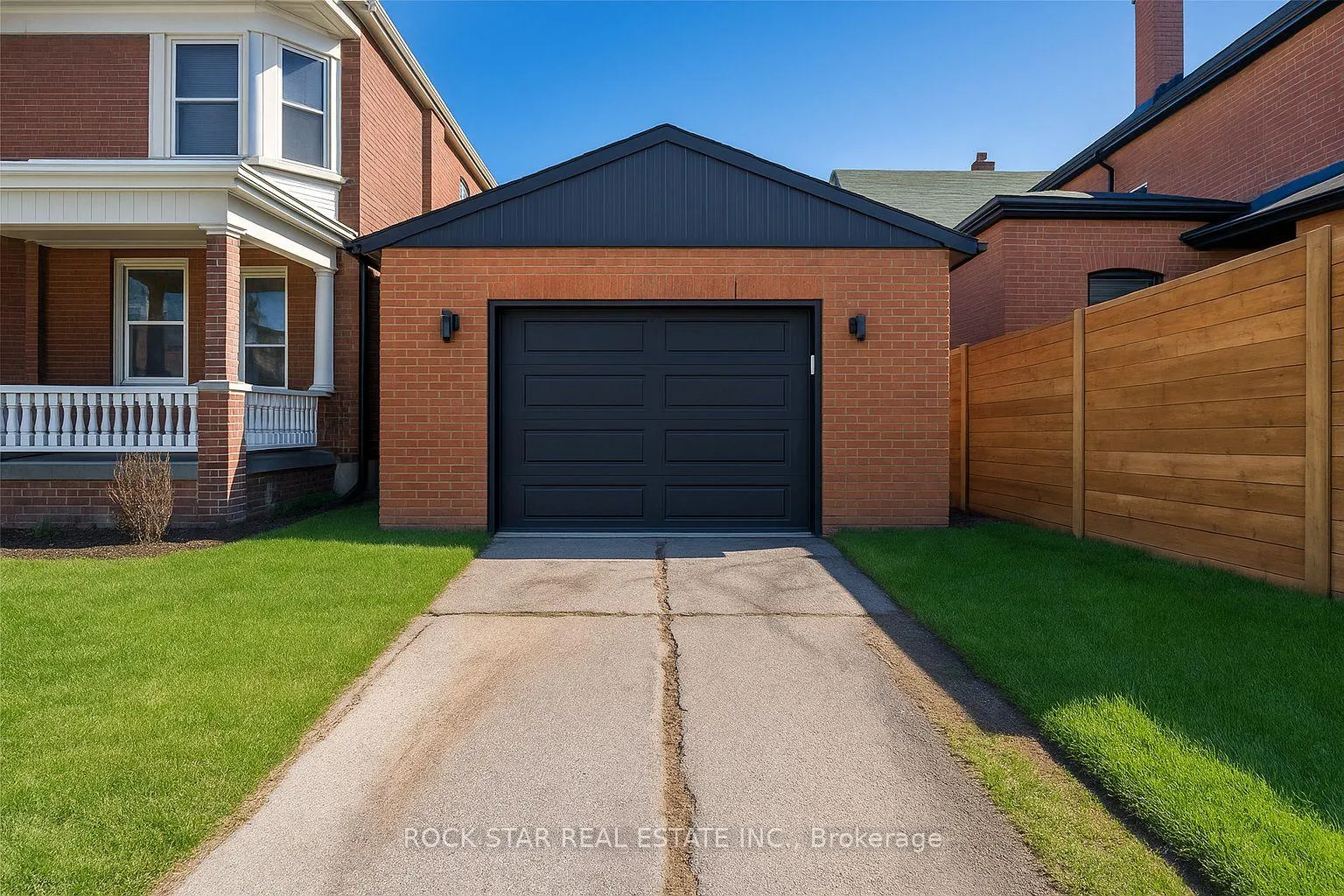 Photo 22 of Unit UPPER, 1 Edward Street, Hamilton, Stipley — HOMEH