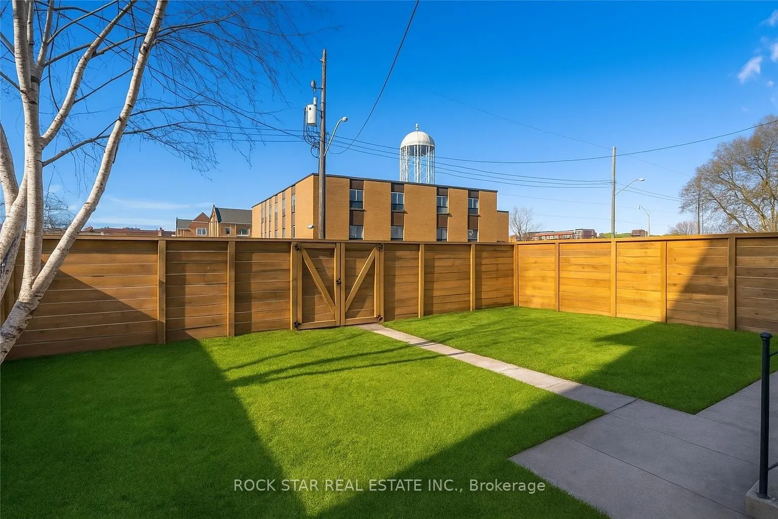Photo 23 of Unit UPPER, 1 Edward Street, Hamilton, Stipley — HOMEH