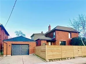 Photo 25 of Unit UPPER, 1 Edward Street, Hamilton, Stipley — HOMEH