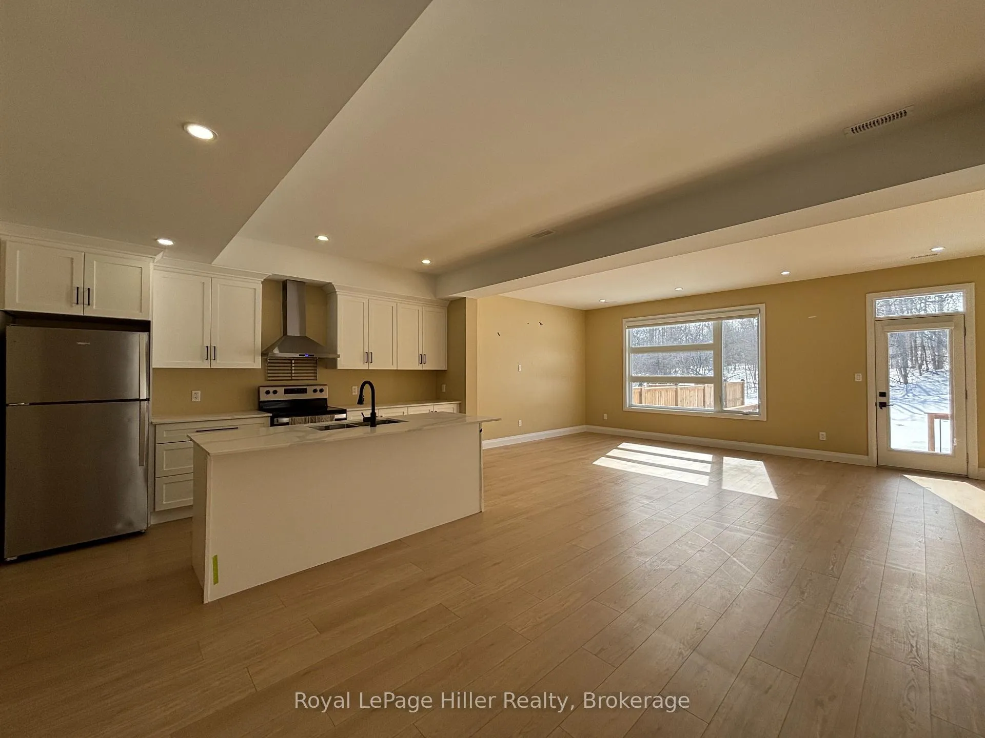 Photo 3 of Unit Upper, 141 Pugh Street, Perth East, Mornington — HOMEH