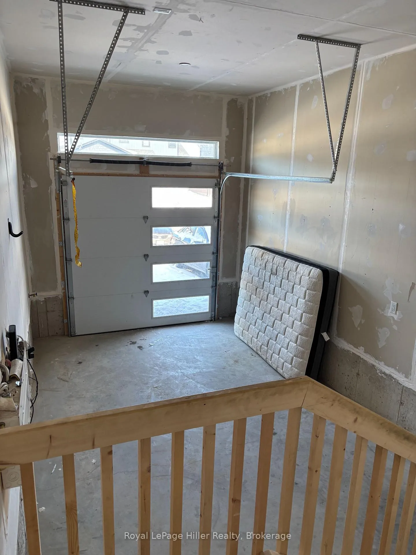 Photo 19 of Unit Upper, 141 Pugh Street, Perth East, Mornington — HOMEH