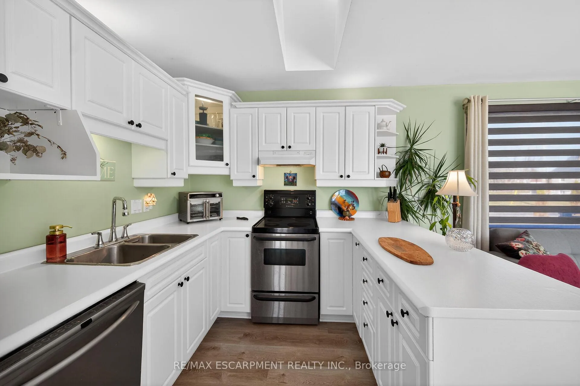 Photo 9 of 16 Wilcox Drive, Haldimand, Nanticoke — HOMEH